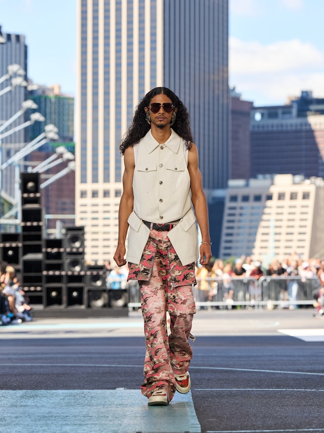 OFF-WHITE SS25 LOOK 1 Ib Kamara 37