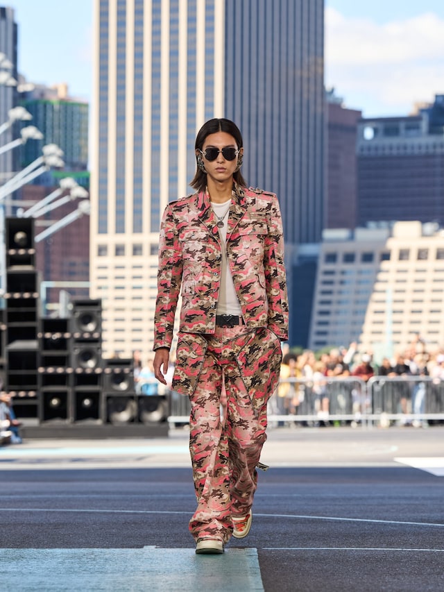 OFF-WHITE SS25 LOOK 1 Ib Kamara 38