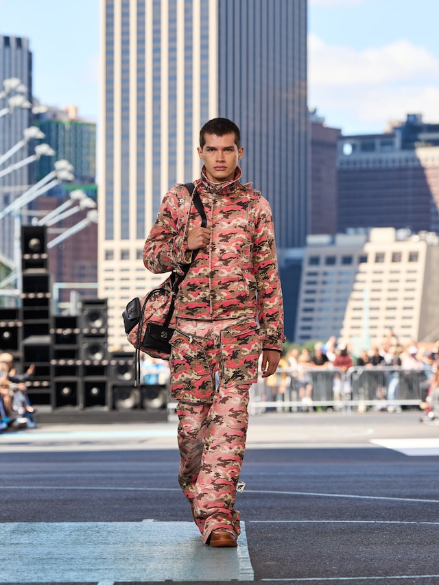 OFF-WHITE SS25 LOOK 1 Ib Kamara 39