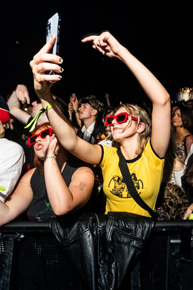 charli xcx london fashion week h&amp;m party dazed 19