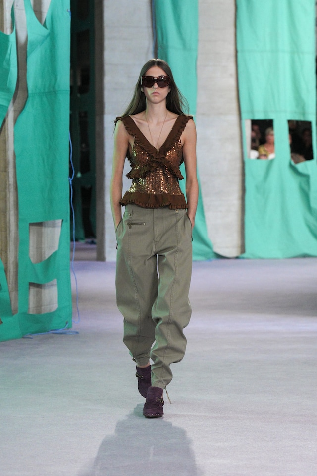 Burberry Summer 2025 Show - Runway Fronts 2_3(11) 10