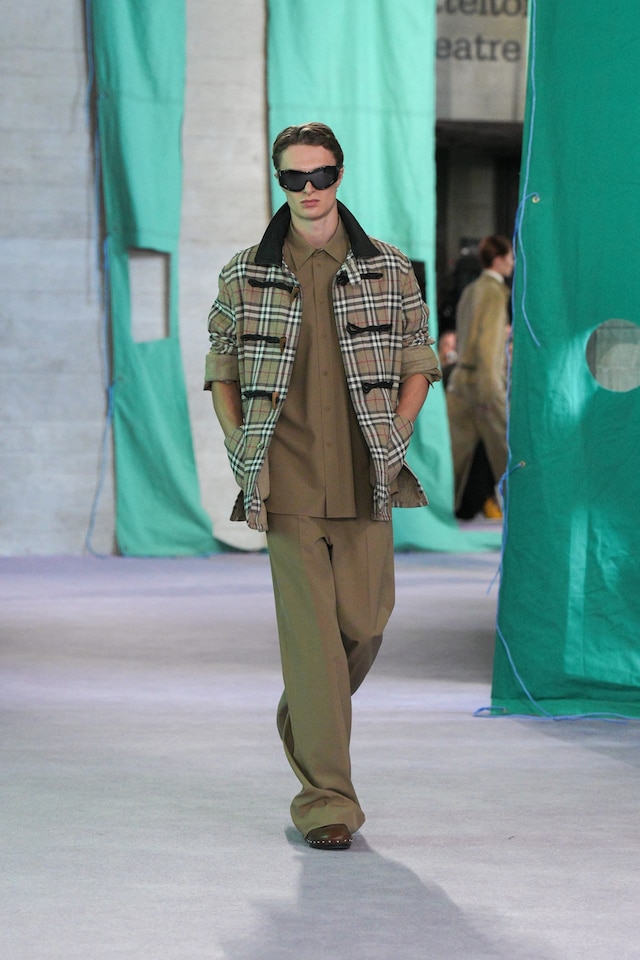 Burberry Summer 2025 Show - Runway Fronts 2_3(15) 14