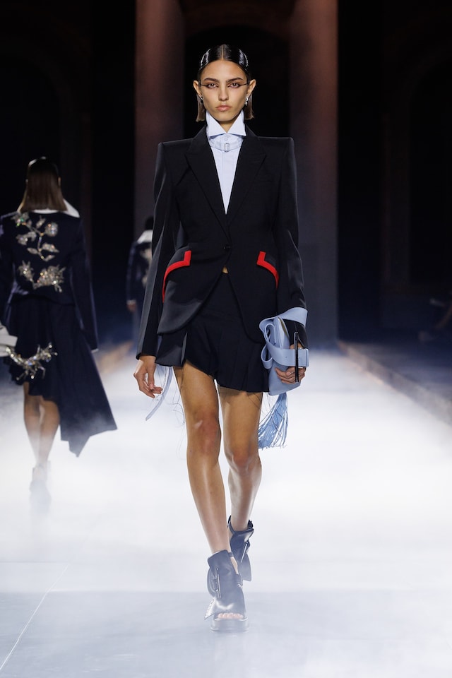 McQueen SS25 11