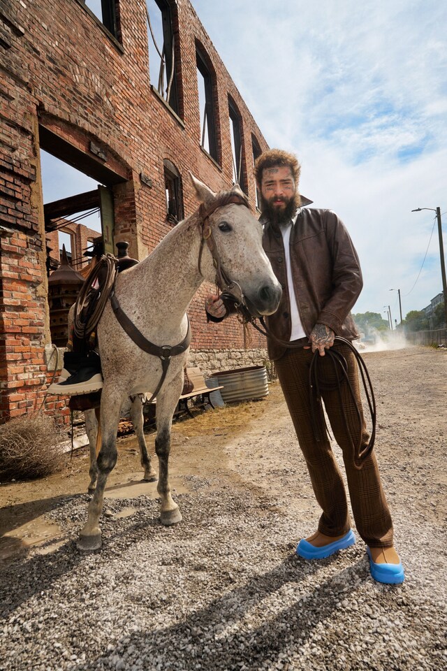 HORSING AROUND AT UGG
