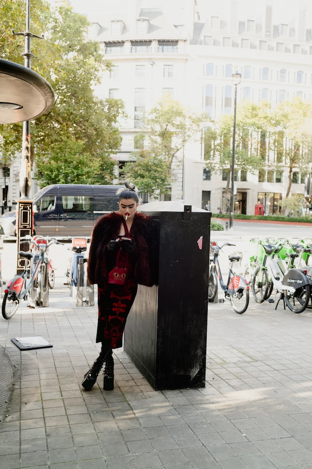 London street style SS25 24