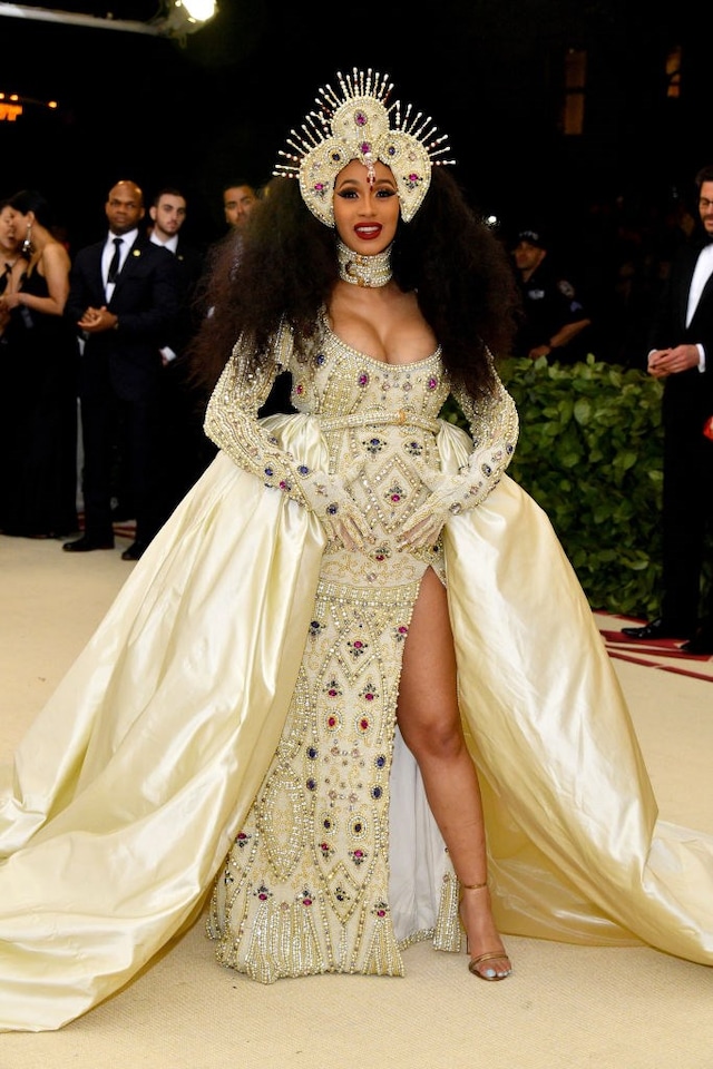 Cardi B 2