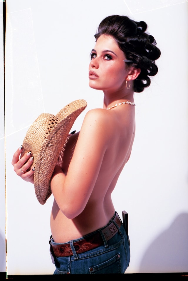 Miss Americana Aimee Twist 12