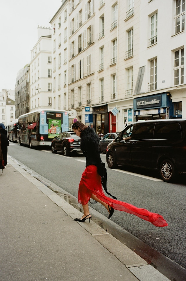 Paris street style SS25 29