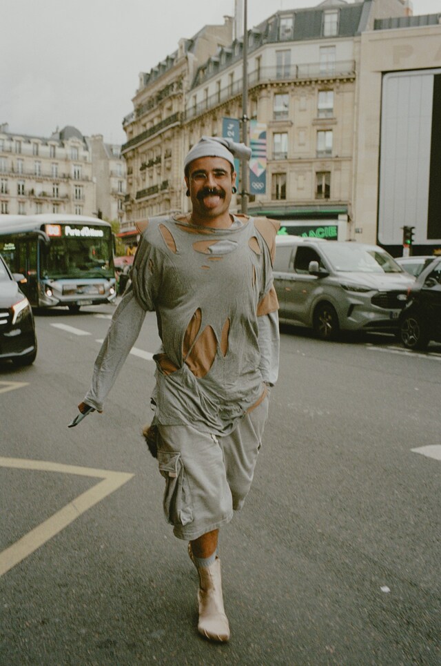Paris street style SS25 32