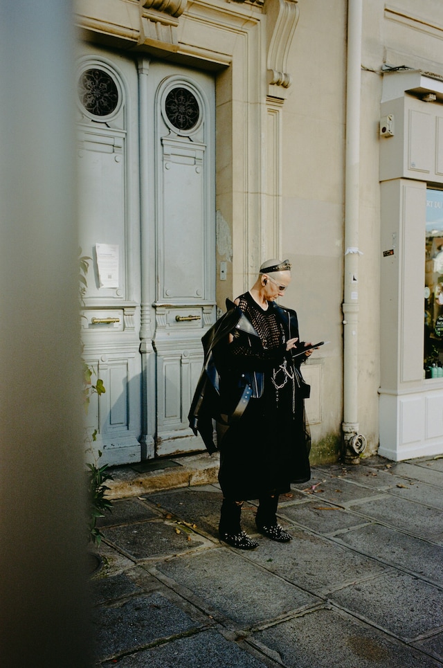 Paris street style SS25 35
