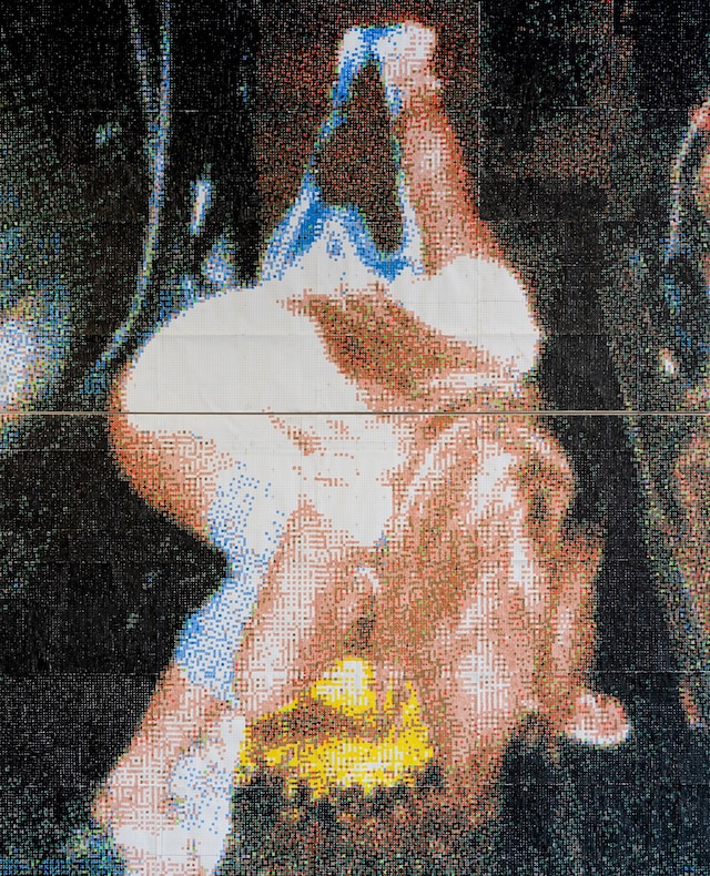 Lily Bunney, girls peeing on cars (2024)