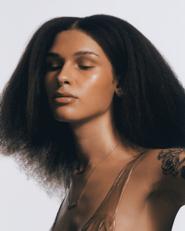 TAAHLIAH lead press shot by Jackson Bowley - hi re