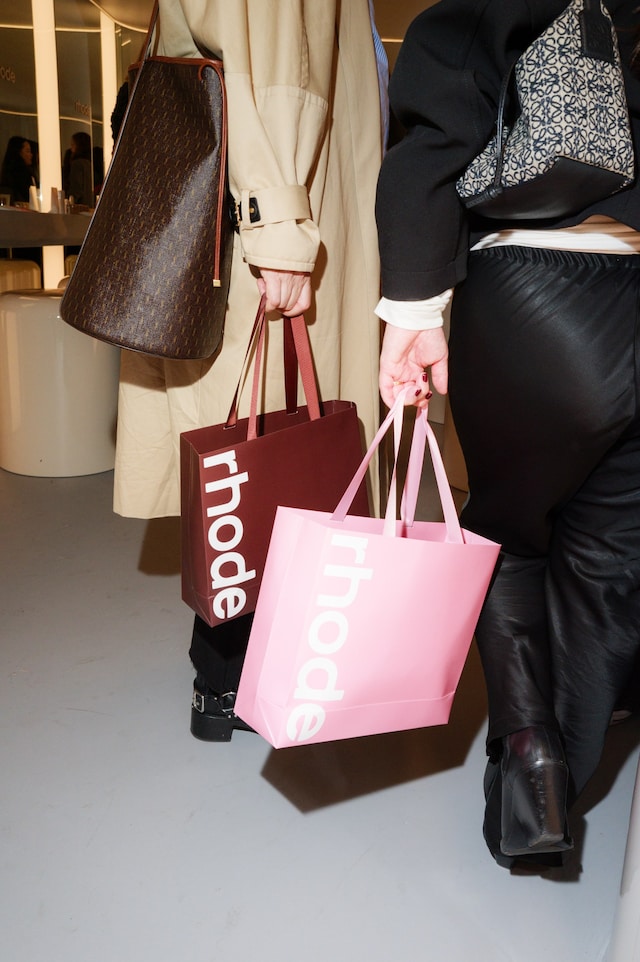 RHODE_STORE_EVENT_1286 17