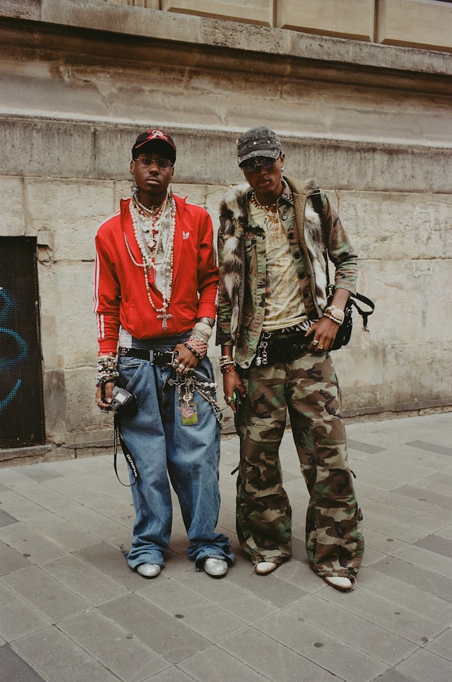 Charming Paris street style SS25 Yu Fujiwara 22