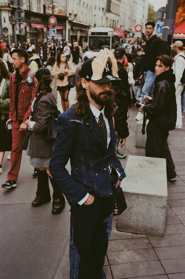 Charming Paris street style SS25 Yu Fujiwara 3