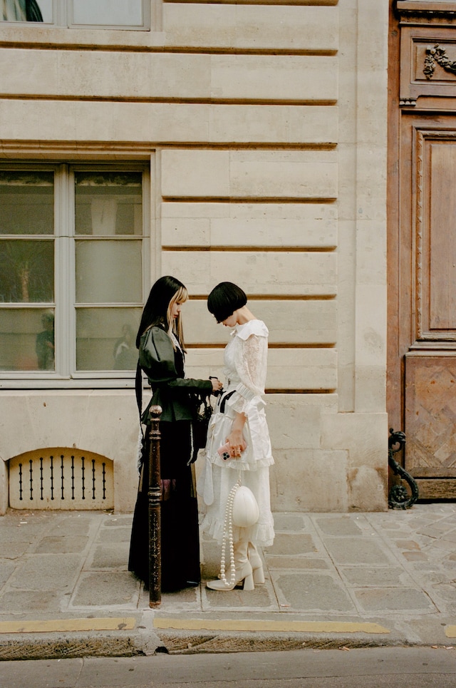 Charming Paris street style SS25 Yu Fujiwara 30