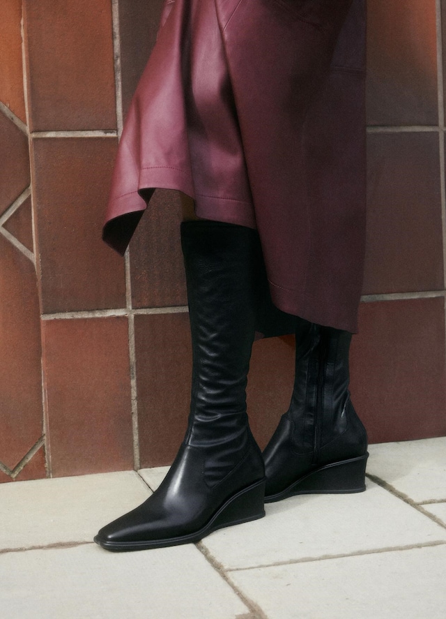 VAGABOND’S AINO BOOTS
