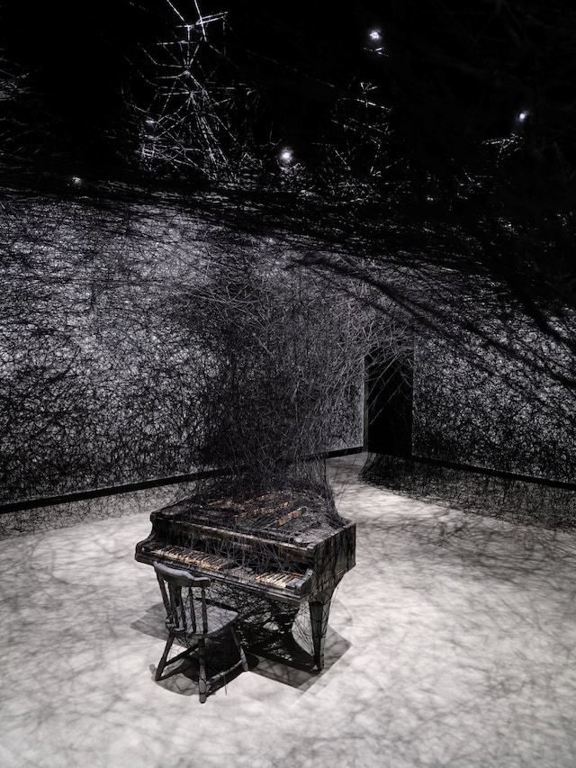 Chiharu Shiota, The Unsettled Soul 7