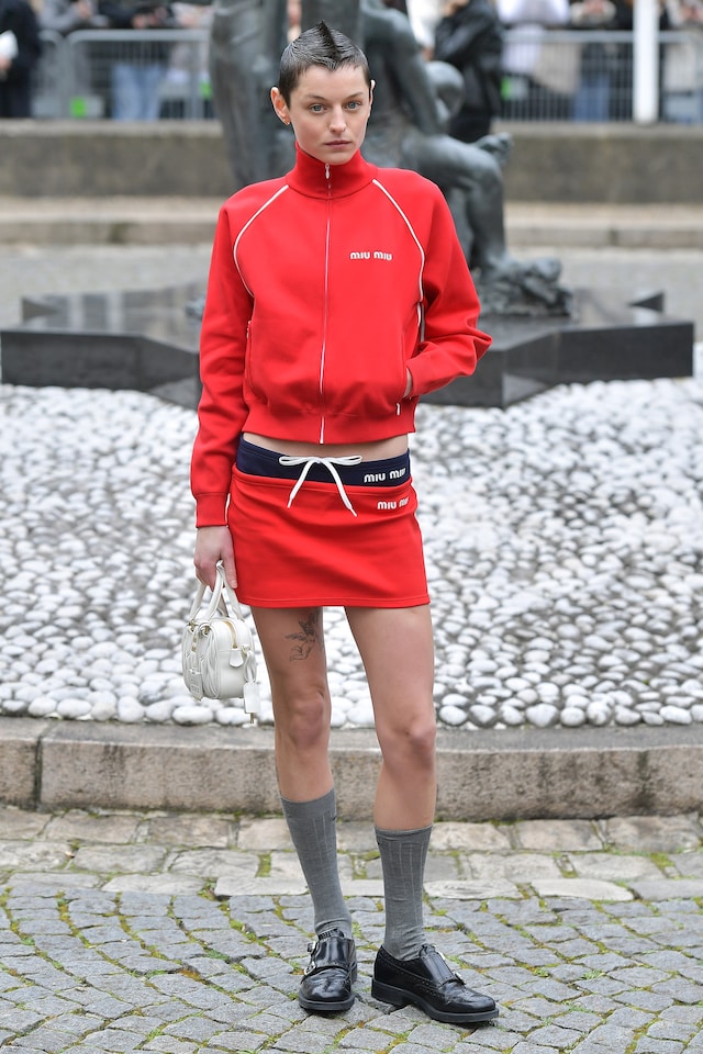 Emma Corrin iconic looks 2024 15