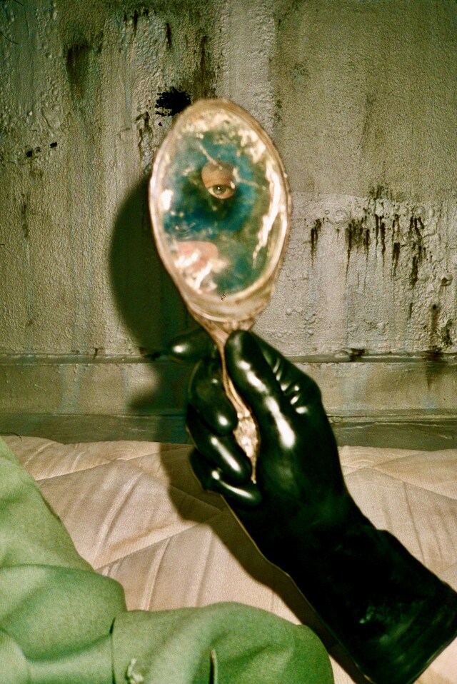 Teardrop’s roof Reflection 10