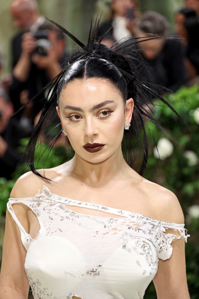 The best beauty looks of 2024 16