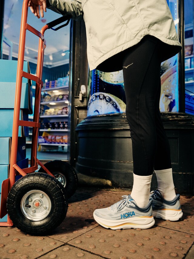 Hoka, Run Stop Corner Shop 7