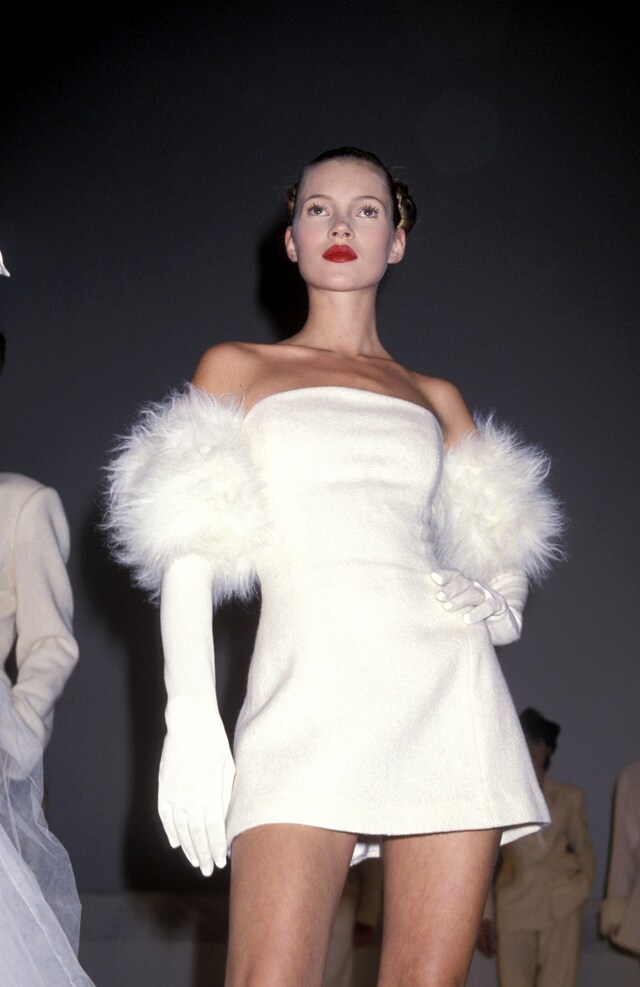 Kate Moss catwalk moments 14