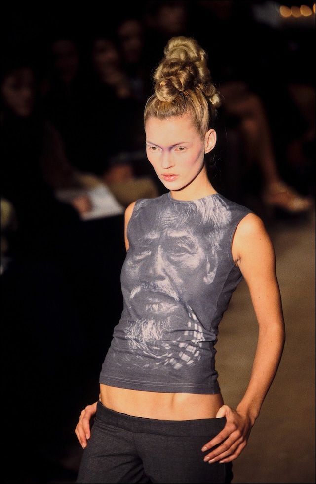 Kate Moss catwalk moments 15