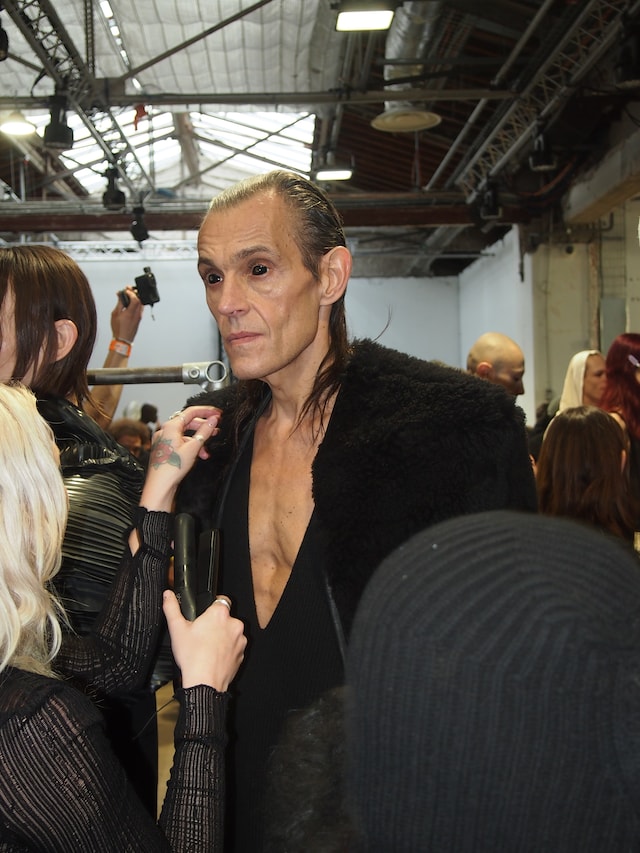 Rick Owens AW25 men’s backstage 12