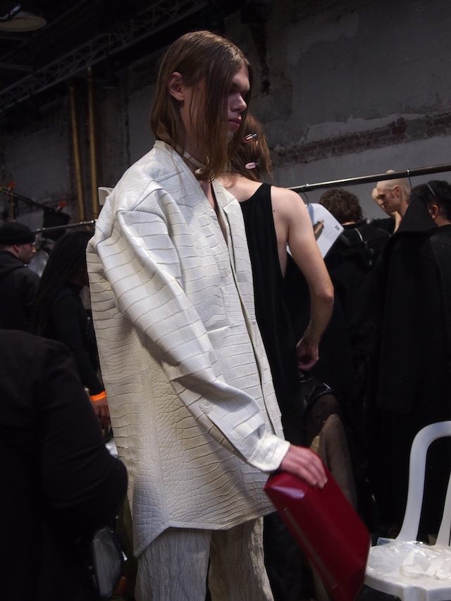 Rick Owens AW25 men’s backstage 14