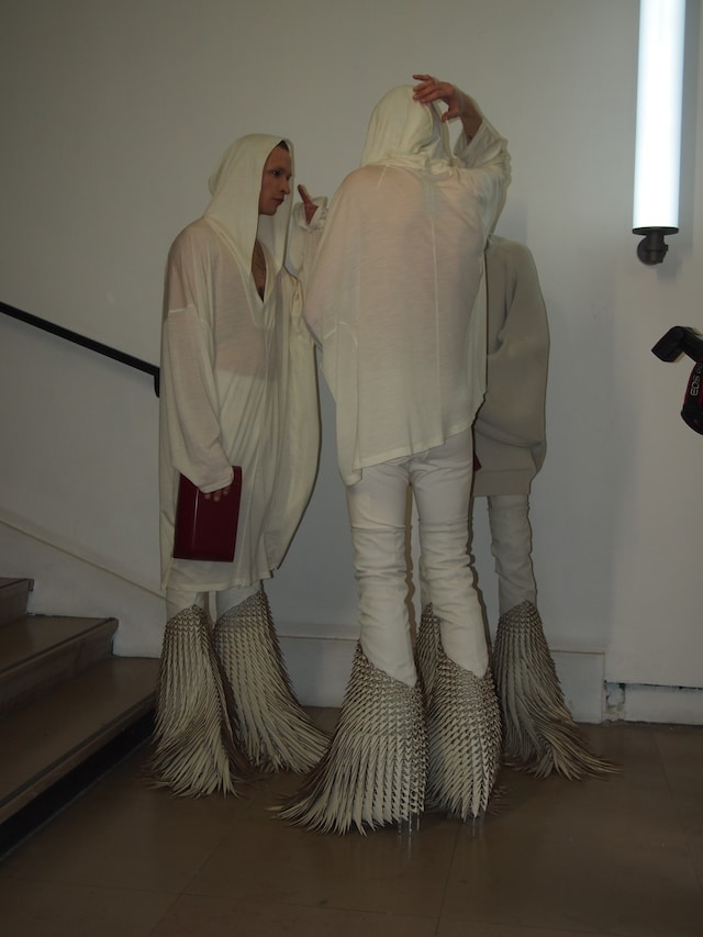 Rick Owens AW25 men’s backstage 15