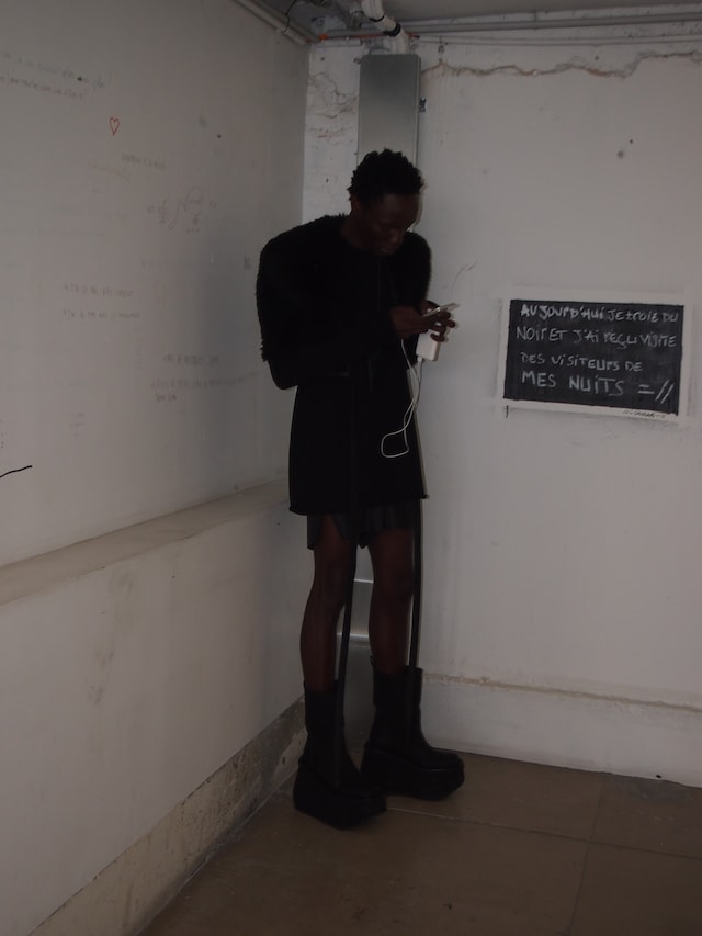 Rick Owens AW25 men’s backstage 25