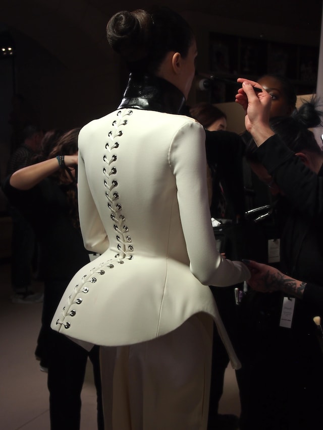 Schiaparelli SS25 backstage 22
