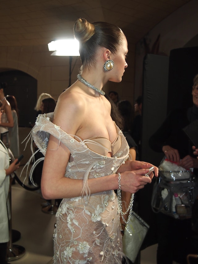 Schiaparelli SS25 backstage 33