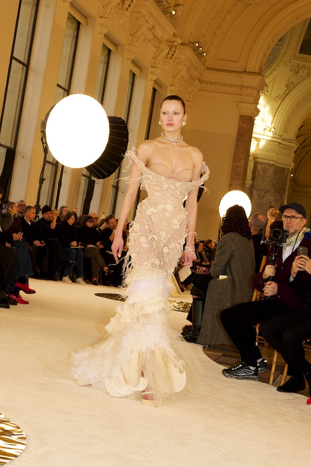 Schiaparelli SS25 10