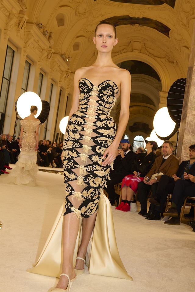 Schiaparelli SS25 11