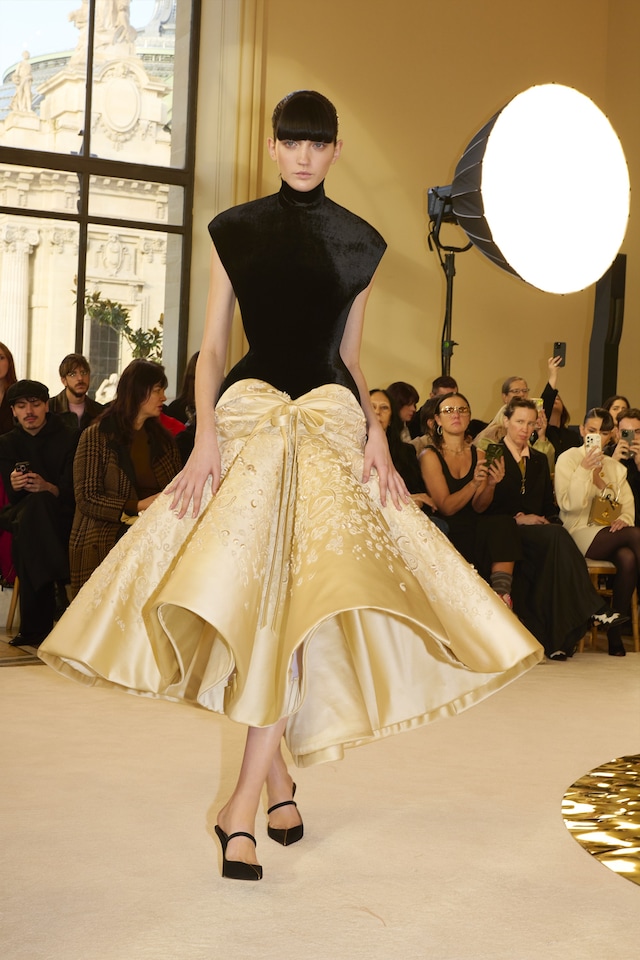Schiaparelli SS25 13