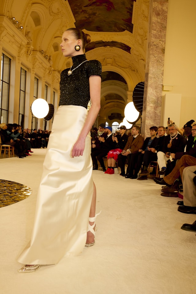 Schiaparelli SS25 19