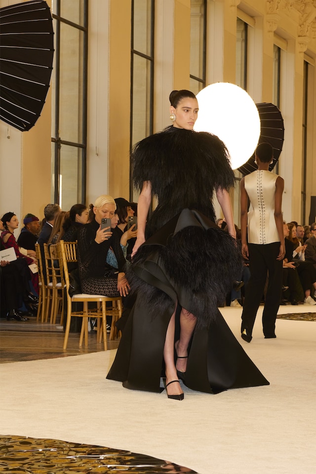 Schiaparelli SS25 21