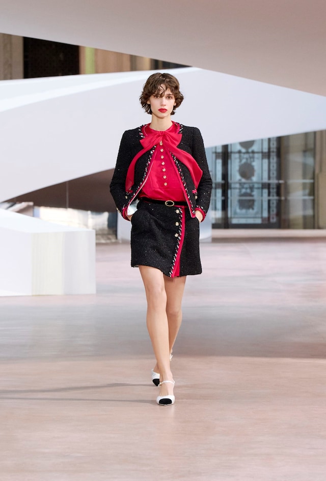 Chanel SS25 couture 35
