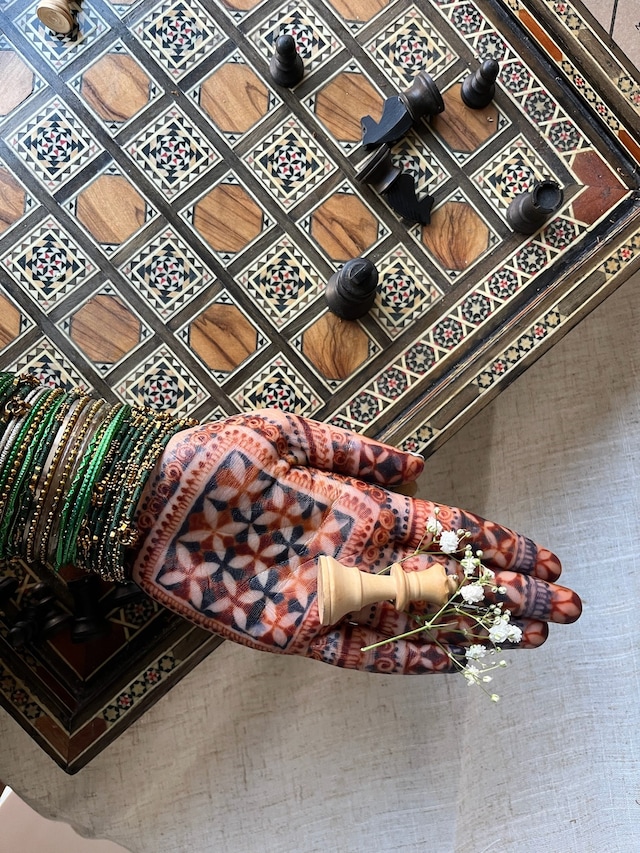 Huq That, Henna Collective 23