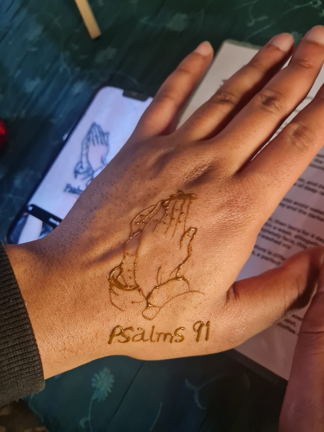 Huq That, Henna Collective 31