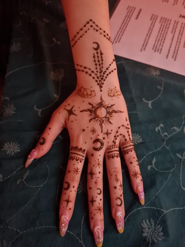 Huq That, Henna Collective 36
