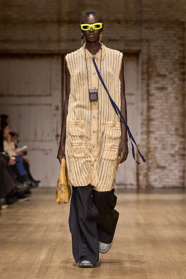 Coach AW25 19