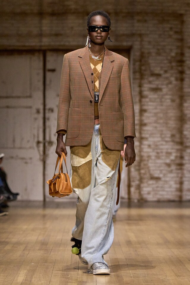Coach AW25 22