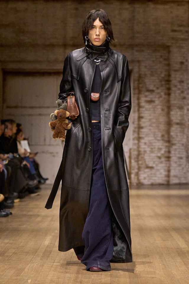 Coach AW25 28