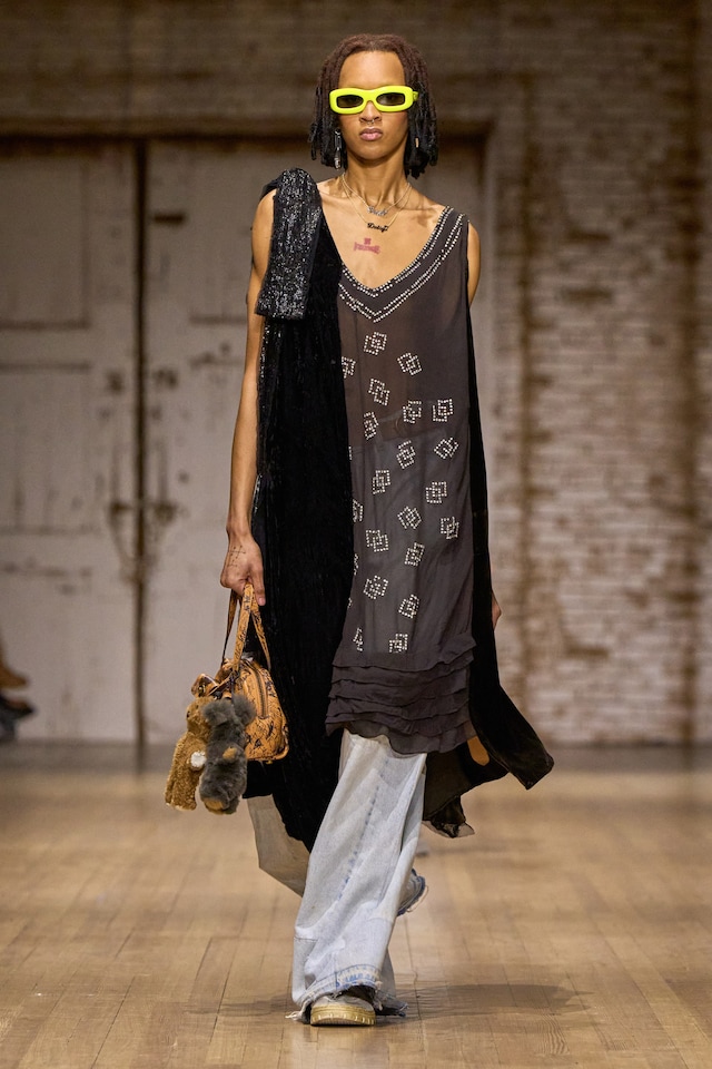 Coach AW25 43