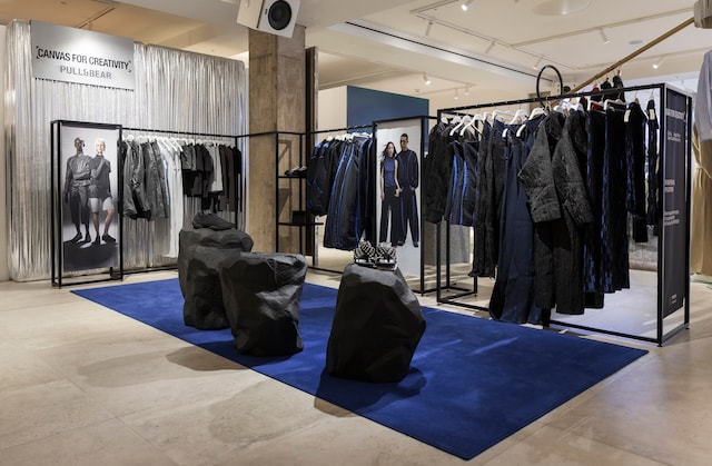 PULL&amp;BEAR TAKES OVER AT SELFRIDGES 
