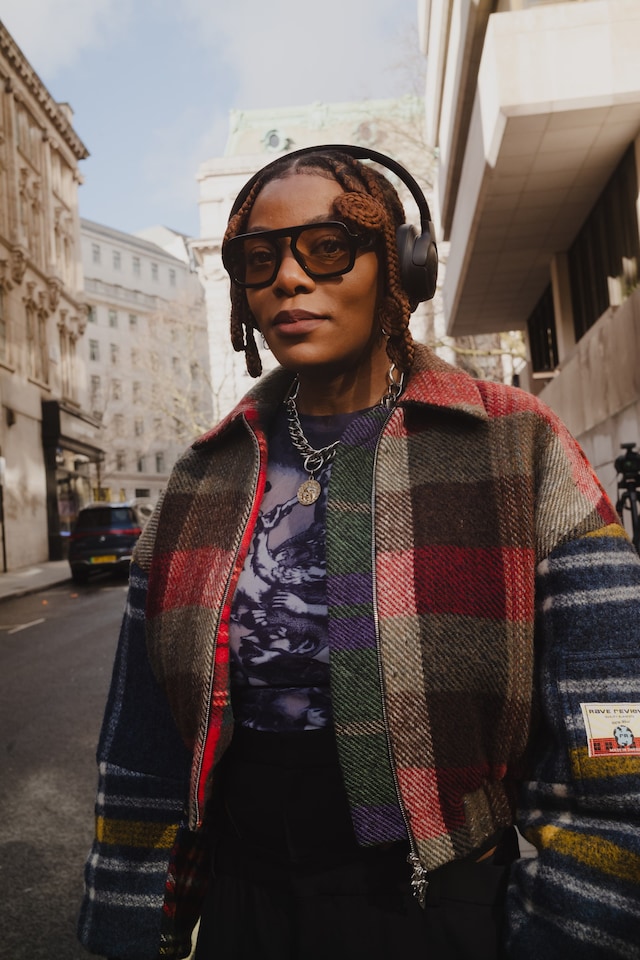 London Fashion Week street style AW25 6