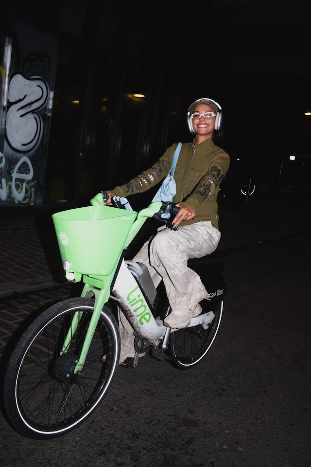 London Fashion Week street style AW25 9